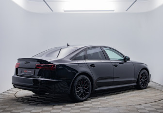 Подержанный автомобиль Audi A6 Sedan 2016 года (5 фото)