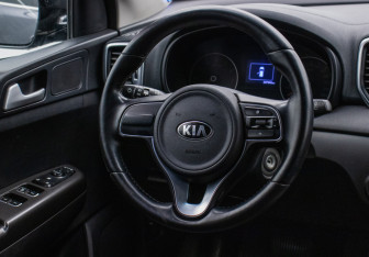 Подержанный автомобиль Kia Sportage 2016 года (15 фото)