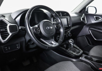 Подержанный автомобиль Kia Soul 2019 года (8 фото)