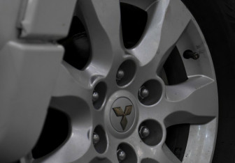 Подержанный автомобиль Mitsubishi Pajero 2021 года (5 фото)