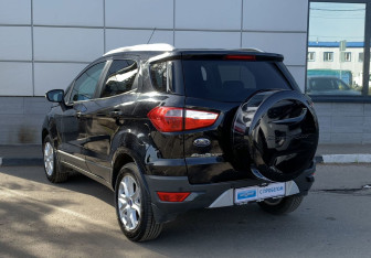 Подержанный автомобиль Ford EcoSport 2014 года (7 фото)