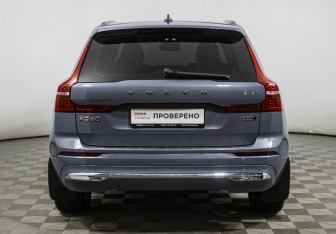 Подержанный автомобиль Volvo XC60 2021 года (6 фото)