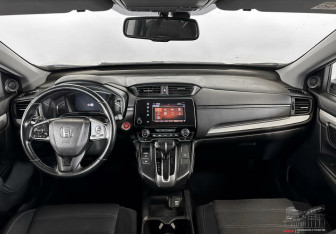 Подержанный автомобиль Honda CR-V 2018 года (7 фото)