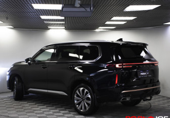 Подержанный автомобиль Exeed VX 2023 года (32 фото)