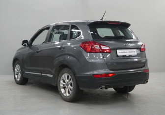 Подержанный автомобиль Chery Tiggo 5 2015 года (7 фото)