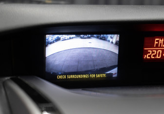 Подержанный автомобиль Mazda CX-7 2011 года (17 фото)