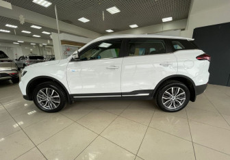 Подержанный автомобиль Geely Atlas Pro 2023 года (8 фото)