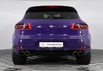 Подержанный автомобиль Porsche Macan 2017 года (6 фото)