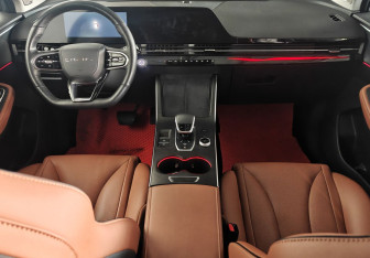 Подержанный автомобиль Omoda C5 2022 года (9 фото)