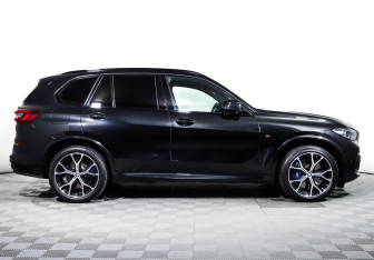 Подержанный автомобиль BMW X5 2021 года (4 фото)