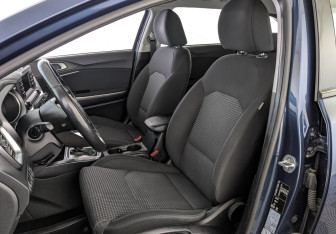 Подержанный автомобиль Kia Ceed Wagon 2020 года (20 фото)