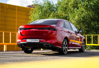 Подержанный автомобиль Kaiyi E5 2023 года (4 фото)