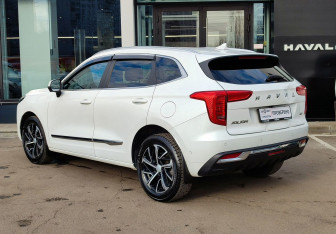 Подержанный автомобиль Haval Jolion 2021 года (7 фото)