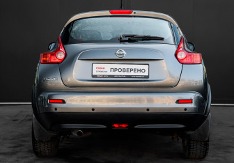Подержанный автомобиль Nissan Juke 2013 года (5 фото)