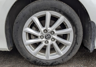 Подержанный автомобиль Toyota Camry Sedan 2021 года (12 фото)