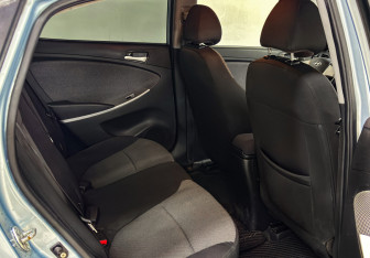 Подержанный автомобиль Hyundai Solaris Sedan 2012 года (12 фото)