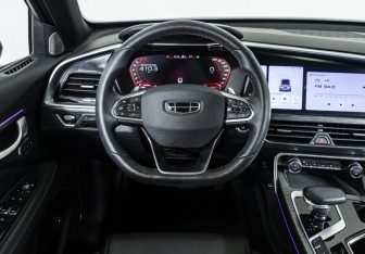 Подержанный автомобиль Geely Tugella 2024 года (10 фото)