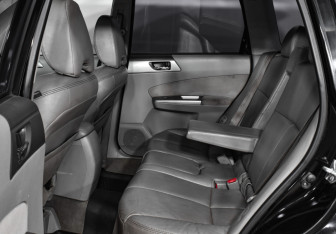 Подержанный автомобиль Subaru Forester Suv 2008 года (18 фото)
