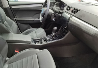 Новый Skoda Superb Liftback 2025 (9 фото)