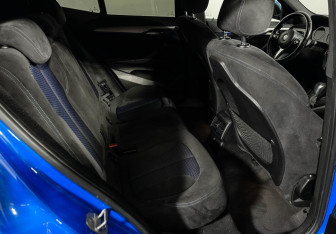Подержанный автомобиль BMW X2 2018 года (14 фото)
