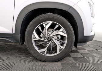 Подержанный автомобиль Hyundai Creta 2021 года (18 фото)