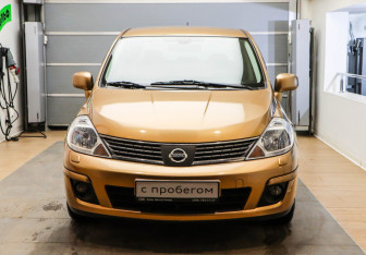 Подержанный автомобиль Nissan Tiida Sedan 2008 года (2 фото)