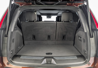 Подержанный автомобиль Cadillac Escalade Suv 2022 года (10 фото)