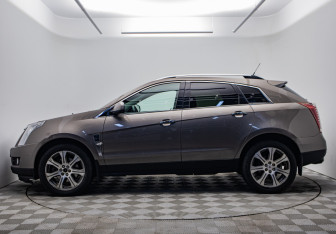 Подержанный автомобиль Cadillac SRX 2012 года (2 фото)