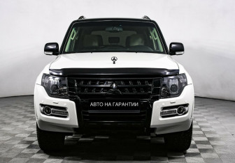 Подержанный автомобиль Mitsubishi Pajero 2019 года (2 фото)