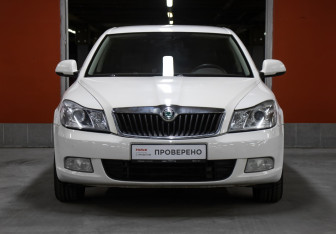 Подержанный автомобиль Skoda Octavia Liftback 2013 года (2 фото)