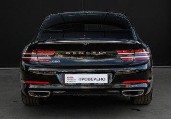 Подержанный автомобиль Genesis G80 2021 года (5 фото)