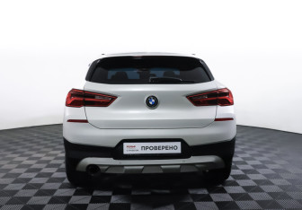 Подержанный автомобиль BMW X2 2019 года (6 фото)