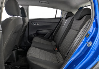 Подержанный автомобиль Kia Rio Hatchback 2019 года (18 фото)