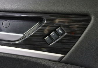 Подержанный автомобиль DongFeng AX7 2017 года (15 фото)