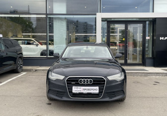 Подержанный автомобиль Audi A6 Sedan 2011 года (2 фото)
