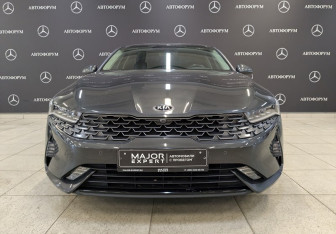 Подержанный автомобиль Kia K5 2020 года (2 фото)