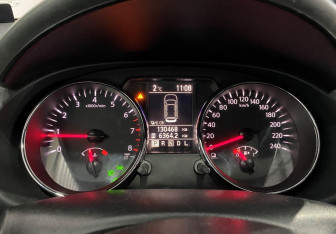 Подержанный автомобиль Nissan Qashqai 2013 года (12 фото)