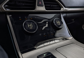 Подержанный автомобиль Exeed TXL 2022 года (21 фото)