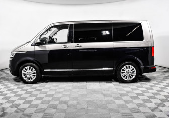 Подержанный автомобиль Volkswagen Multivan 2020 года (9 фото)