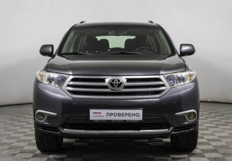 Подержанный автомобиль Toyota Highlander 2011 года (2 фото)