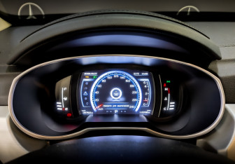 Подержанный автомобиль Geely Atlas 2021 года (13 фото)