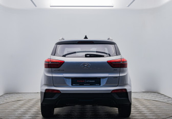 Подержанный автомобиль Hyundai Creta 2016 года (4 фото)