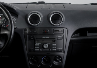 Подержанный автомобиль Ford Fusion 2007 года (12 фото)