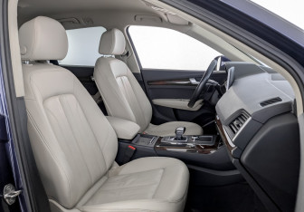 Подержанный автомобиль Audi Q5 2017 года (24 фото)