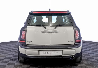 Подержанный автомобиль MINI Clubman Hatchback 2012 года (6 фото)