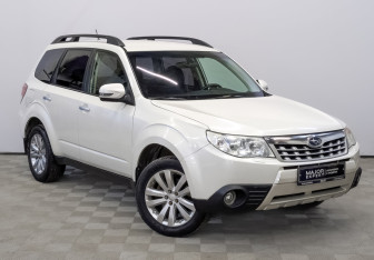Подержанный автомобиль Subaru Forester Suv 2011 года (3 фото)