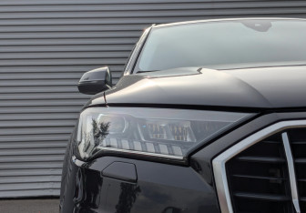 Подержанный автомобиль Audi Q7 2021 года (17 фото)