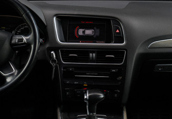 Подержанный автомобиль Audi Q5 2014 года (11 фото)