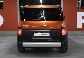 Подержанный автомобиль Honda Element 2004 года (6 фото)