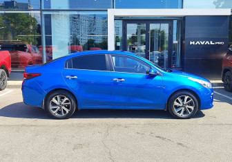 Подержанный автомобиль Kia Rio Sedan 2018 года (4 фото)
